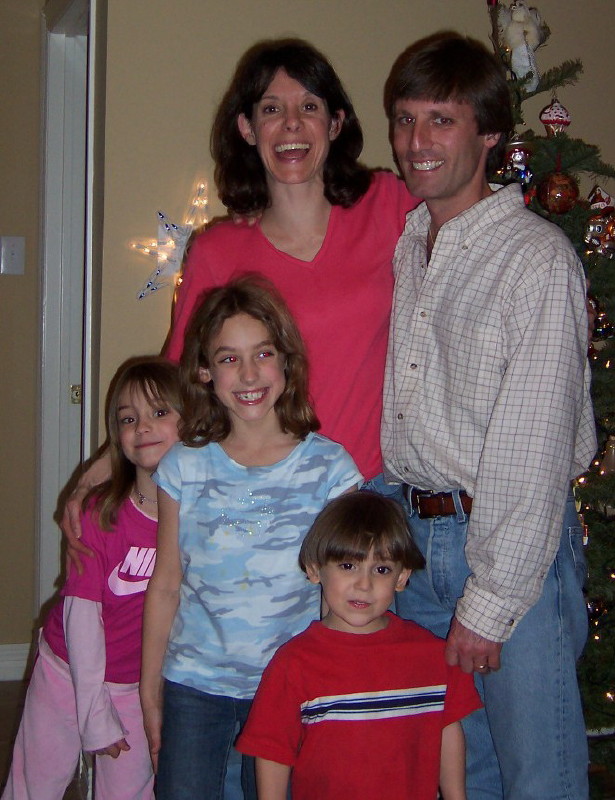 Leah, Joe, Jessica, Samantha, & Christopher @ Uncle Dale's, Aunt Bea's, & Cousin Nathan's house New Year's Eve (December 31, 2005)